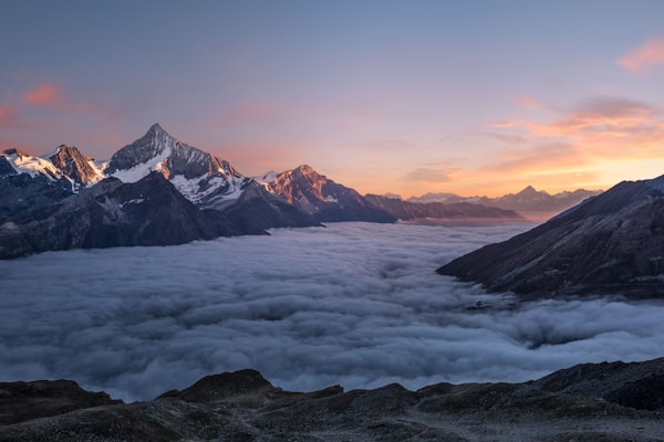 现代高山流水意境